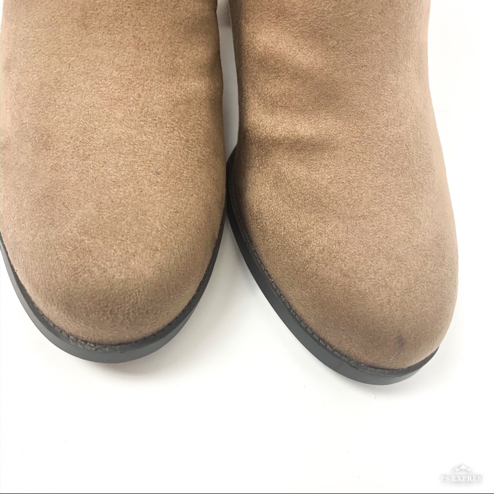 Life Stride | NIB Jezebel Bootie in Tan - Picture 6 of 8